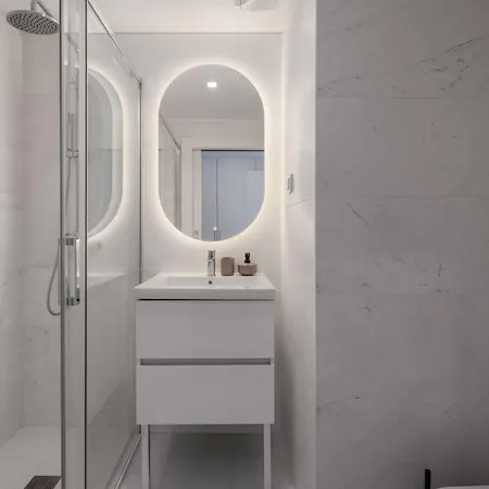 Acqua Vi By An Island *