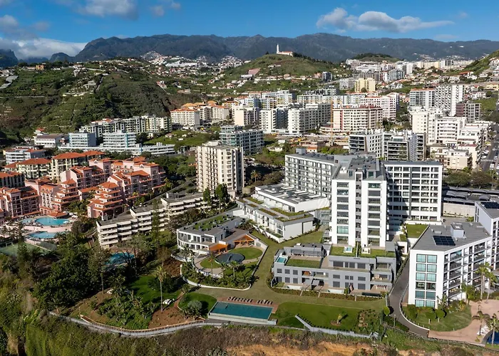 Acqua Vi By An Island *