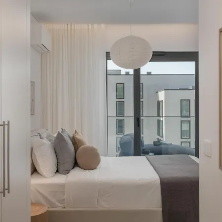 Acqua Vi By An Island Apartment