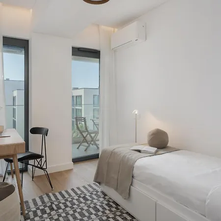 Acqua Vi By An Island