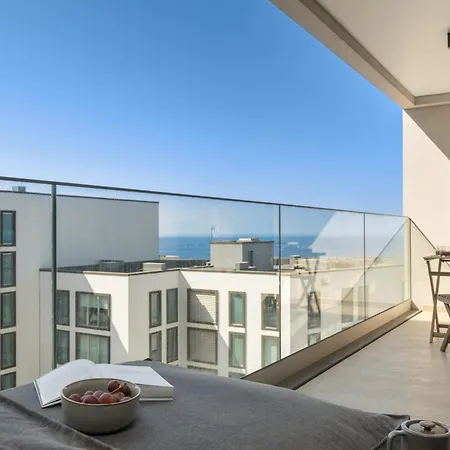 Acqua Vi By An Island